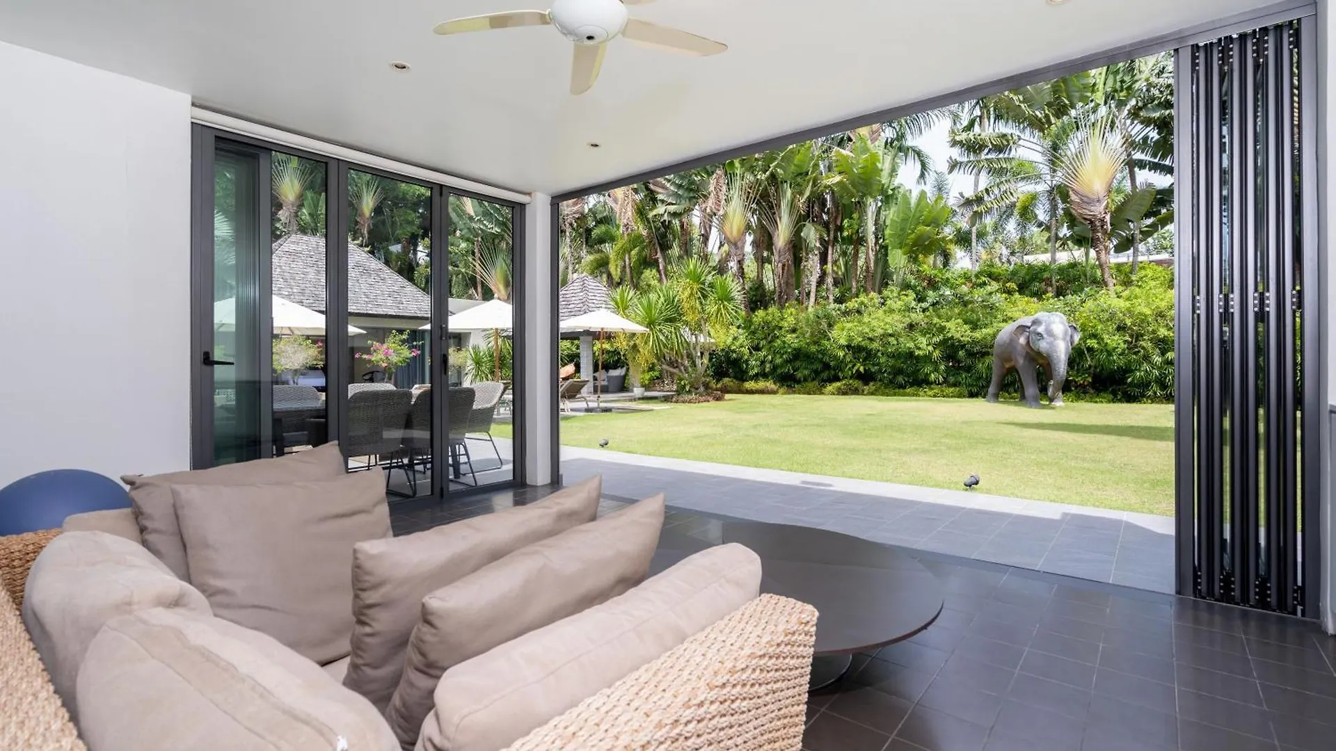 Luxury 3Br Villa C Layan Estate, Idyllic Retreat Near Beach 0*, Layan Plajı Tayland